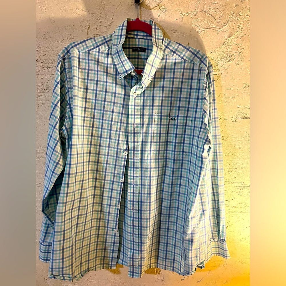 FISH HIPPIE button down collar size LG tailored fit